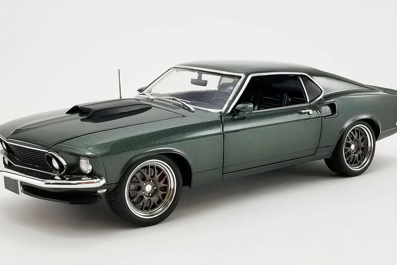 Acme 1969 Ford Mustang GT Street Fighter Bullet Green Metallic 1:18