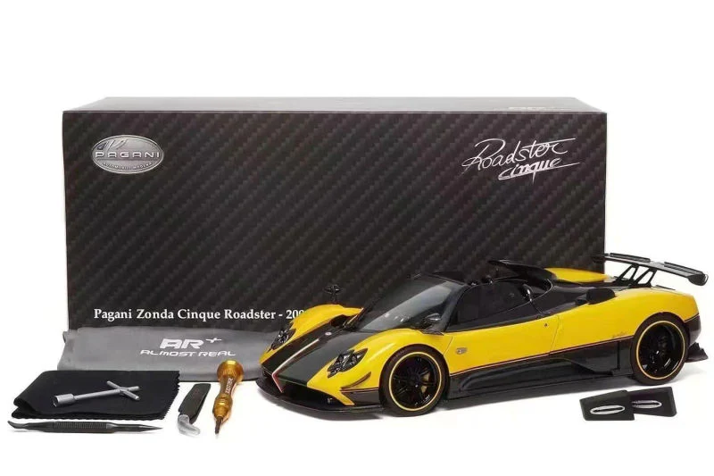 Almost-Real 2009 Pagani Zonda 5 Cinque Roadster Giallo Genevra (Yellow Black Carbon) 1:18