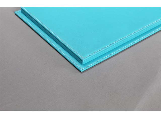 Atlantic Case Mulhouse Premium Acrylic Display Case w/ Turquoise Leather Base w/ White Stitching 1:18 - Image 3