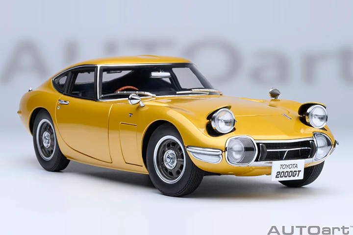 AUTOart 1967 Toyota 2000GT (Upgraded Version) Gold 1:18 - Image 22