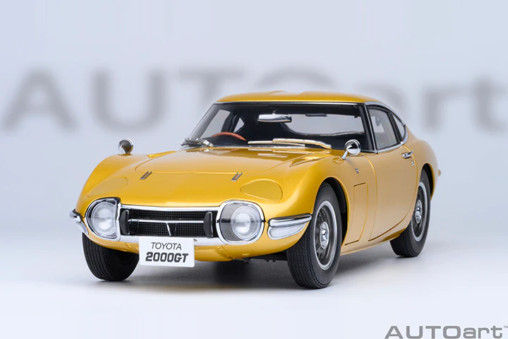 AUTOart 1967 Toyota 2000GT (Upgraded Version) Gold 1:18 - Image 25