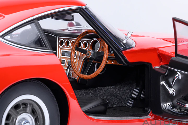 AUTOart 1967 Toyota 2000GT (Upgraded Version) Red 1:18 - Image 10