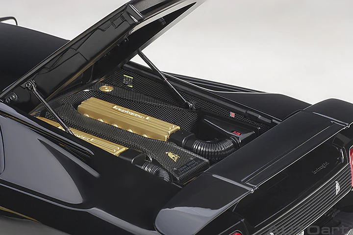 AUTOart 1995 Lamborghini Diablo SE30 Deep Black Metallic 1:18 - Image 14