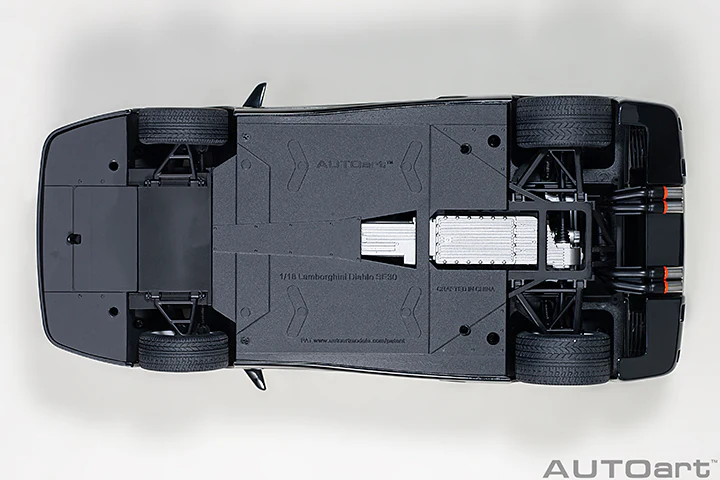 AUTOart 1995 Lamborghini Diablo SE30 Deep Black Metallic 1:18 - Image 8