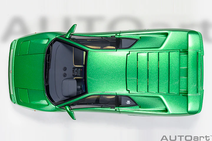AUTOart 1995 Lamborghini Diablo SE30 Verde Medio Metallic Green 1:18 - Image 8