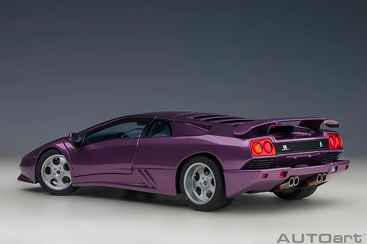 AUTOart 1995 Lamborghini Diablo SE30 Viola SE30 Metallic Purple 1:18 - Image 2