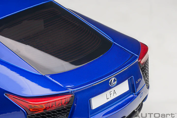 AUTOart 2012 Lexus LFA Pearl Blue 1:18 - Image 14