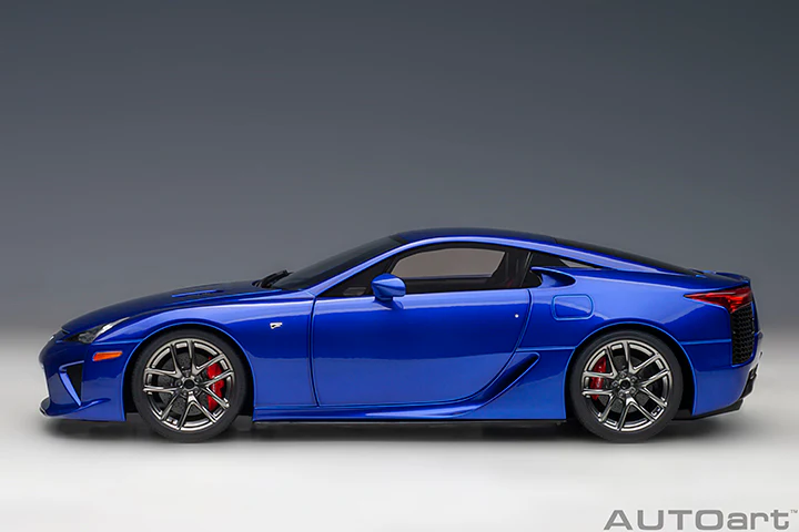 AUTOart 2012 Lexus LFA Pearl Blue 1:18 - Image 3