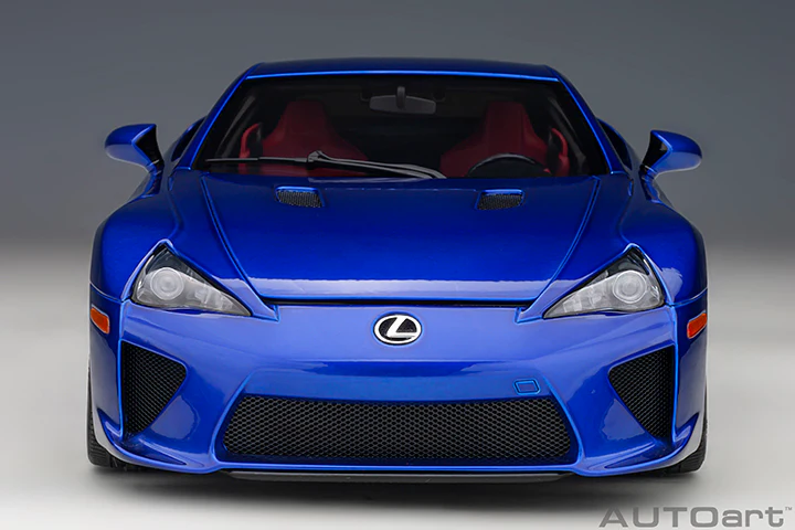 AUTOart 2012 Lexus LFA Pearl Blue 1:18 - Image 5