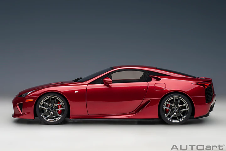AUTOart 2012 Lexus LFA Pearl Red 1:18 - Image 3