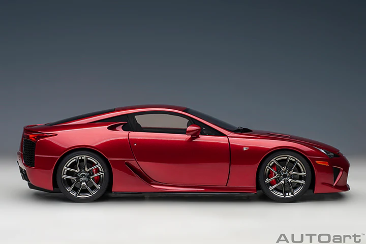 AUTOart 2012 Lexus LFA Pearl Red 1:18 - Image 4