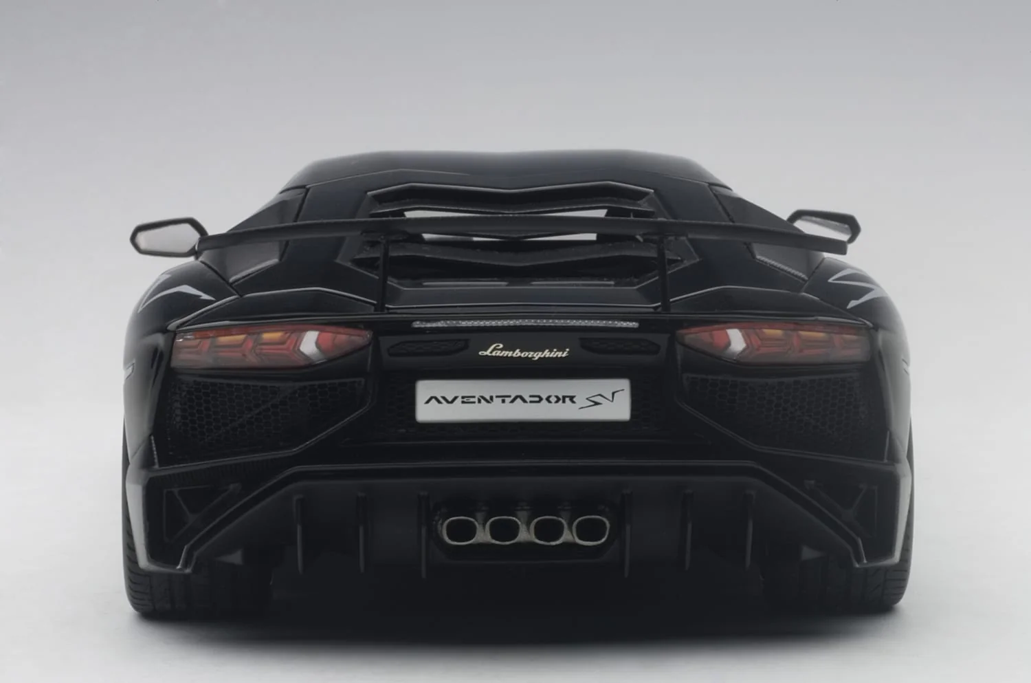 AUTOart 2015 Lamborghini Aventador LP750-4 SV Nero Aldebaran (Gloss Black)  1:18 - Image 6