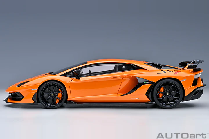 AUTOart 2016 Lamborghini Aventador SVJ Arancio Atlas (Pearl Orange) 1:18 - Image 3
