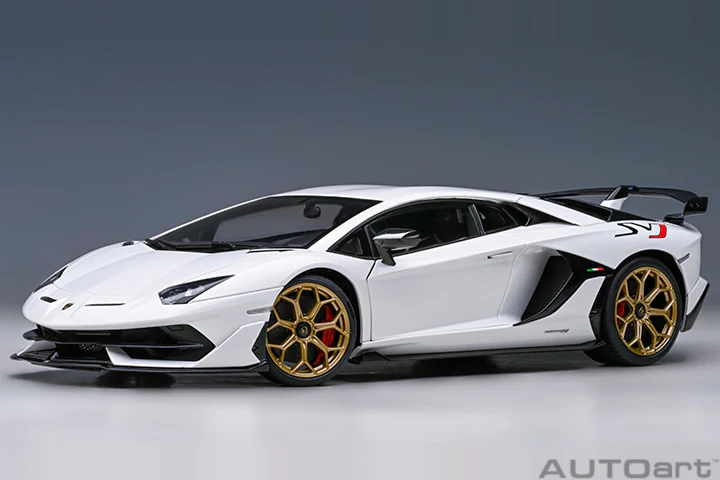 AUTOart 2016 Lamborghini Aventador SVJ Bianco Asopo (Pearl White) 1:18