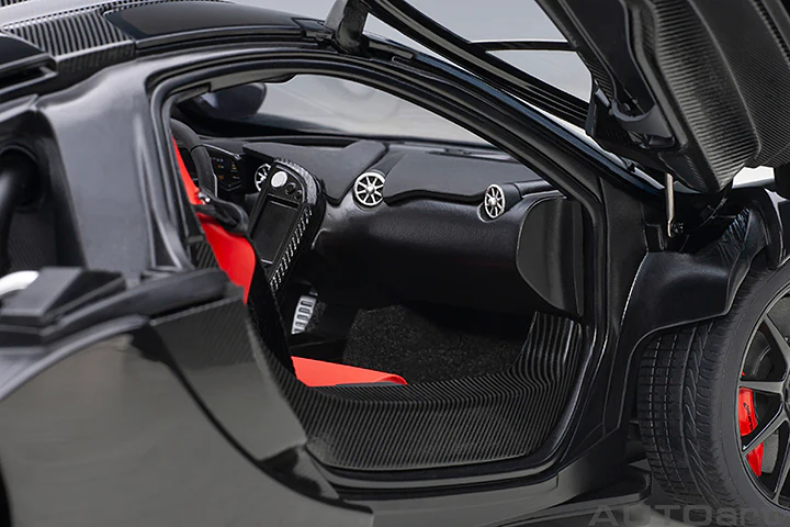 AUTOart 2013 Mclaren P1 Fire Black w/ Red Interior 1:18 - Image 10