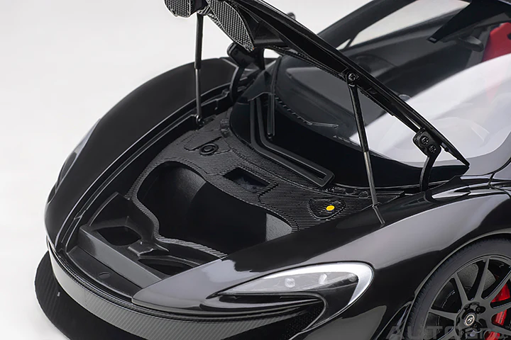 AUTOart 2013 Mclaren P1 Fire Black w/ Red Interior 1:18 - Image 11