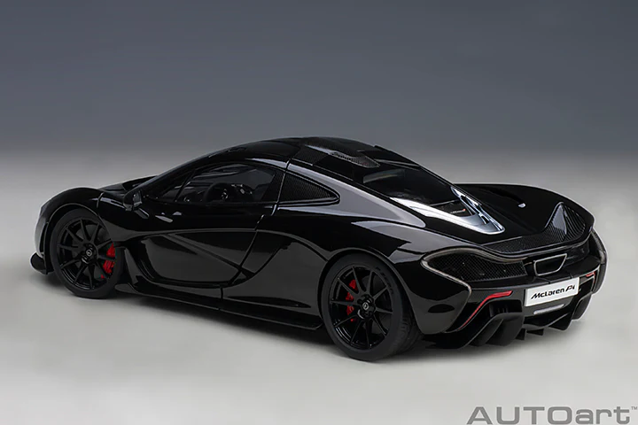 AUTOart 2013 Mclaren P1 Fire Black w/ Red Interior 1:18 - Image 2