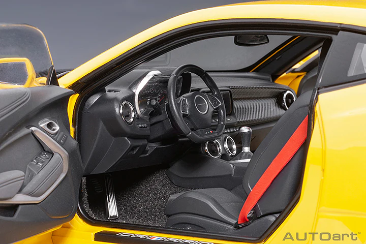 AUTOart 2017 Chevy Camaro ZL1 Bright Yellow 1:18 - Image 9