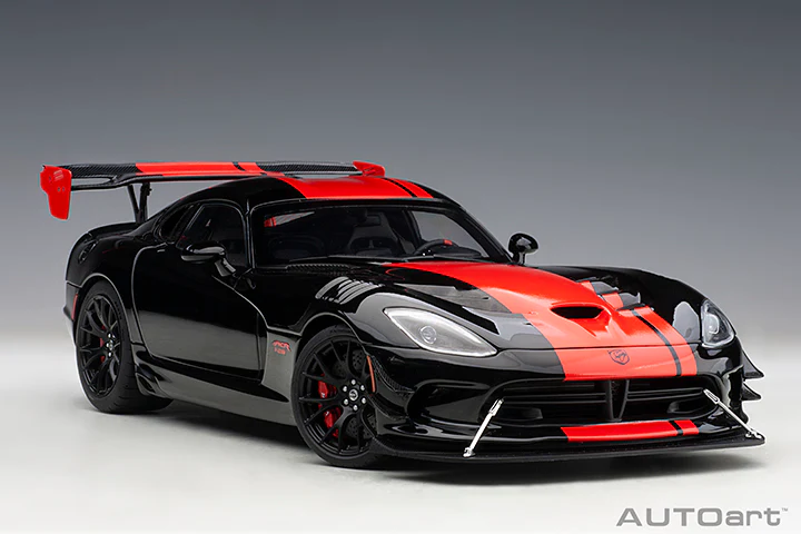 AUTOart 2017 Dodge Viper GTS-R Commemorative Edition ACR Black w/ Red Stripes 1:18 - Image 13