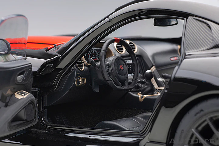 AUTOart 2017 Dodge Viper GTS-R Commemorative Edition ACR Black w/ Red Stripes 1:18 - Image 8