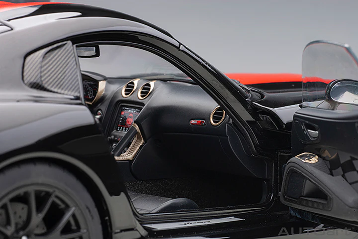 AUTOart 2017 Dodge Viper GTS-R Commemorative Edition ACR Black w/ Red Stripes 1:18 - Image 9