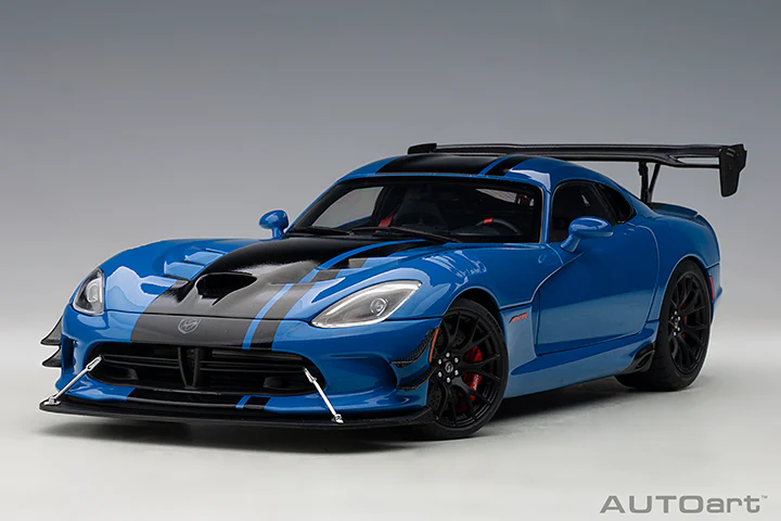 AUTOart 2017 Dodge Viper GTS-R Commemorative Edition ACR Competition Blue w/ Black Stripes 1:18 - Image 13