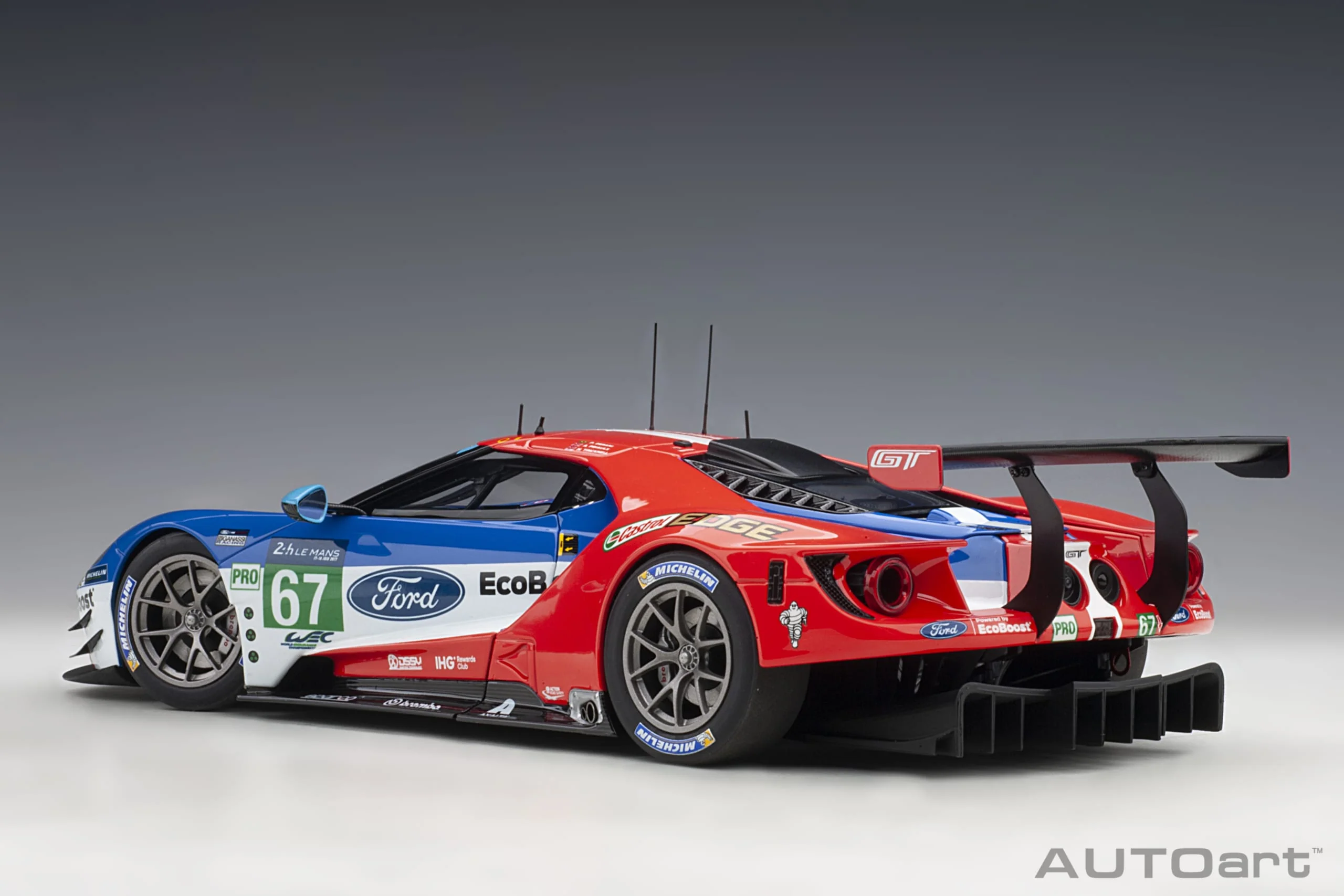 AUTOart 2017 Ford GT #67 24hr Le Mans GTE Pro 2017 1:18 - Image 2