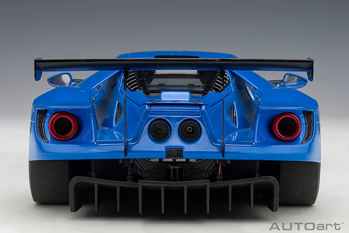 AUTOart 2017 Ford GT Le Mans Plain Color Version Lightning Blue 1:18 - Image 6