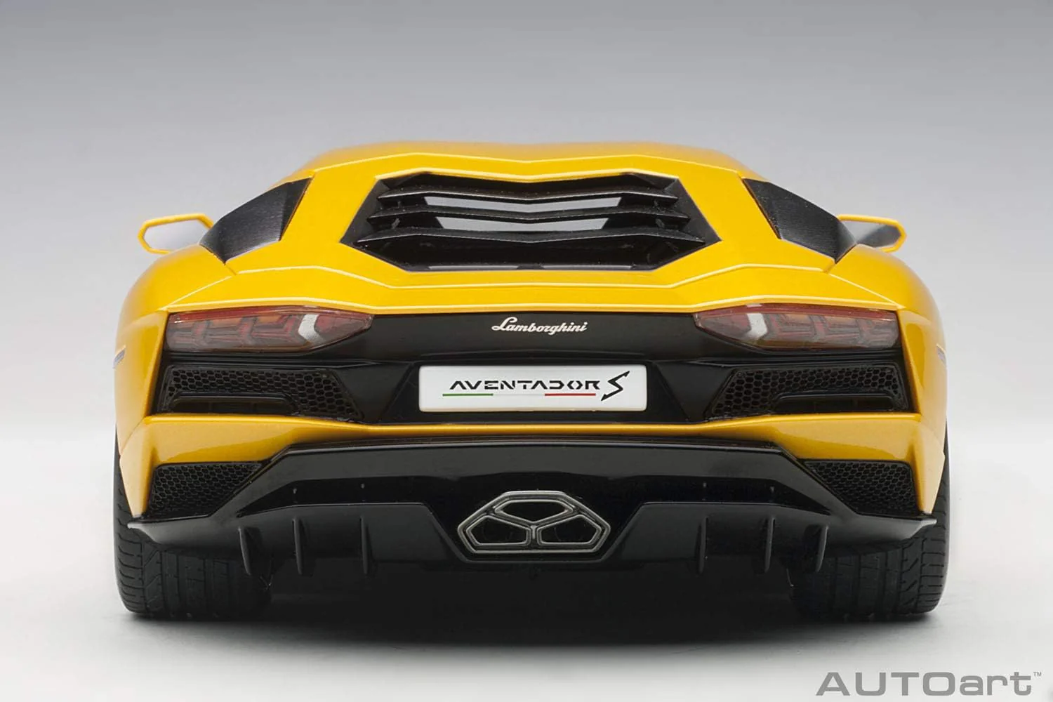 AUTOart 2017 Lamborghini Aventador S Orion Yellow 1:18 - Image 10
