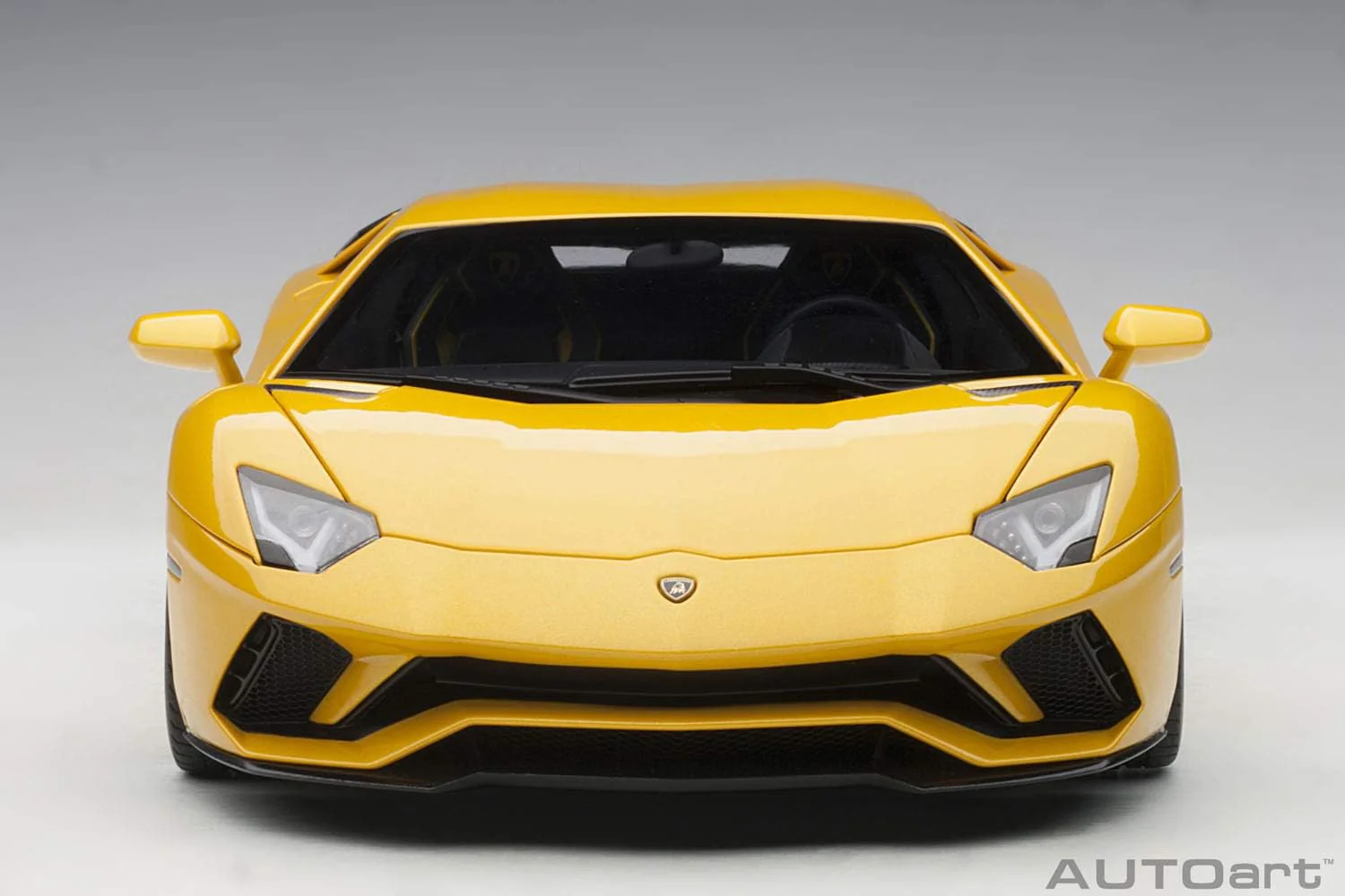 AUTOart 2017 Lamborghini Aventador S Orion Yellow 1:18 - Image 9