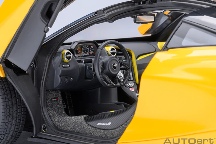 AUTOart 2017 Mclaren 720S Volcano Yellow 1:18 - Image 7