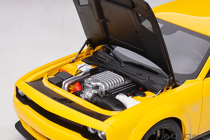 AUTOart 2018 Dodge Challenger SRT Hellcat Widebody Yellow Jacket w/ Satin Black Hood 1:18 - Image 11