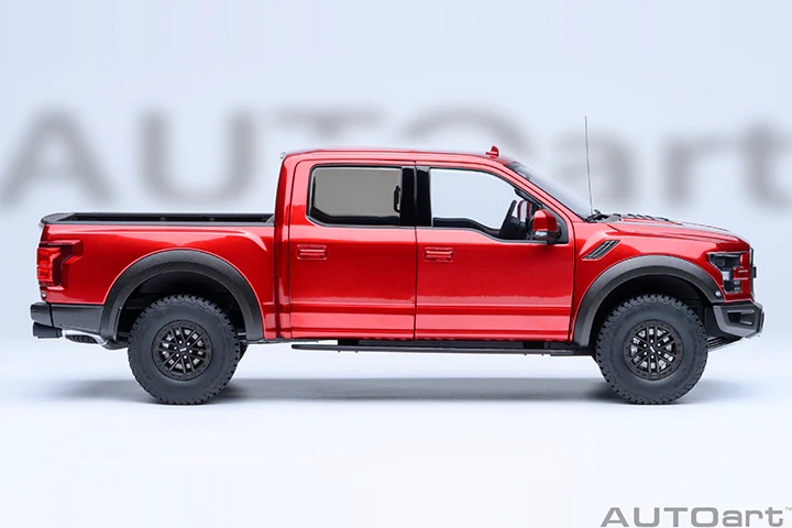 AUTOart 2019 Ford F-150 Raptor Supercrew Ruby Red 1:18 - Image 4