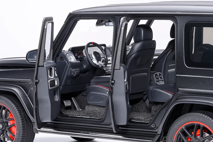 AUTOart 2019 Mercedes-Benz G63 AMG 4x4 G-Class Designo Night Black Magno 1:18 - Image 9