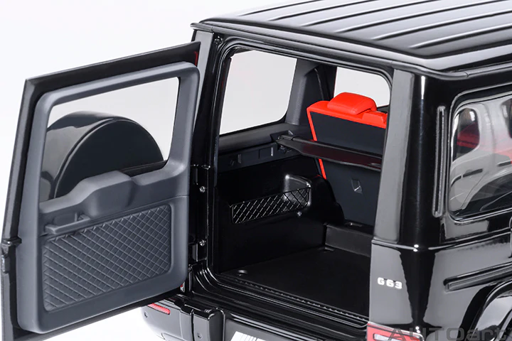 AUTOart 2019 Mercedes-Benz G63 AMG 4x4 G-Class Gloss Black 1:18 - Image 13