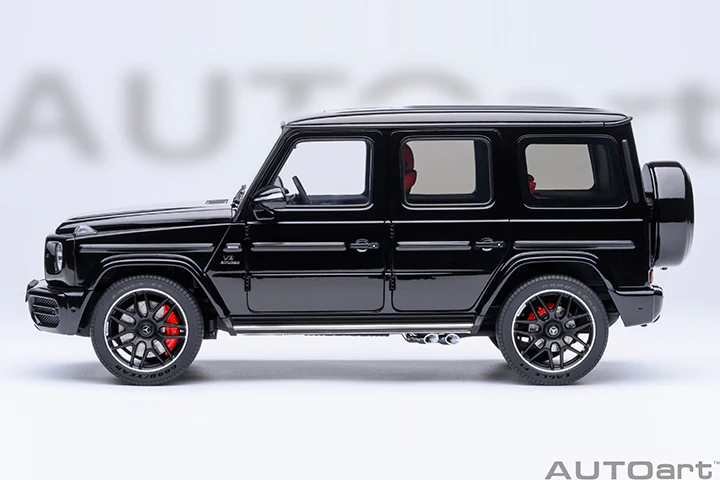 AUTOart 2019 Mercedes-Benz G63 AMG 4x4 G-Class Gloss Black 1:18 - Image 3
