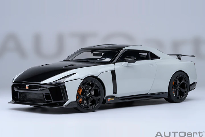 AUTOart 2020 Nissan GT-R (R50) by Italdesign Metallic White w/ Black 1:18