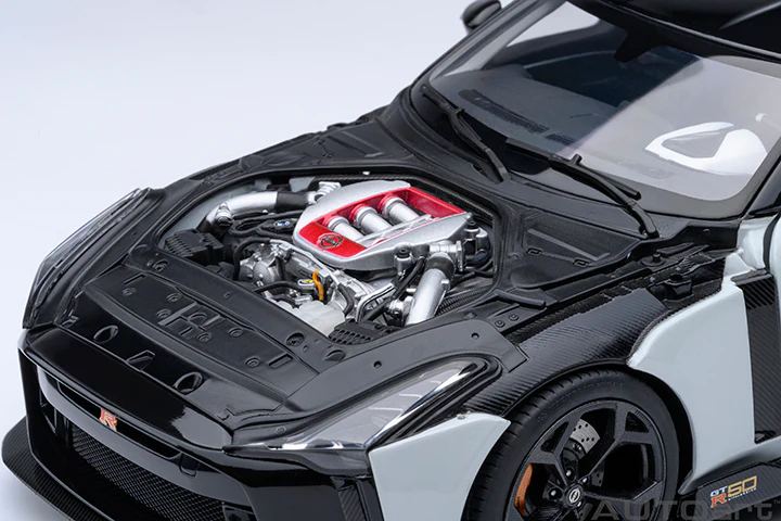 AUTOart 2020 Nissan GT-R (R50) by Italdesign Metallic White w/ Black 1:18 - Image 11
