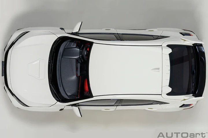 AUTOart 2021 Honda Civic Type R (FK8) Championship White 1:18 - Image 7