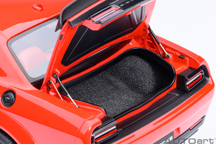 AUTOart 2022 Dodge Challenger SRT Jailbreak TorRed 1:18 - Image 19