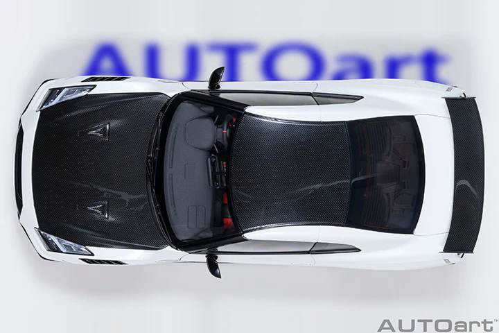 AUTOart 2022 Nissan Skyline GT-R (R35) Nismo Special Edition Brilliant White Pearl 1:18 - Image 27