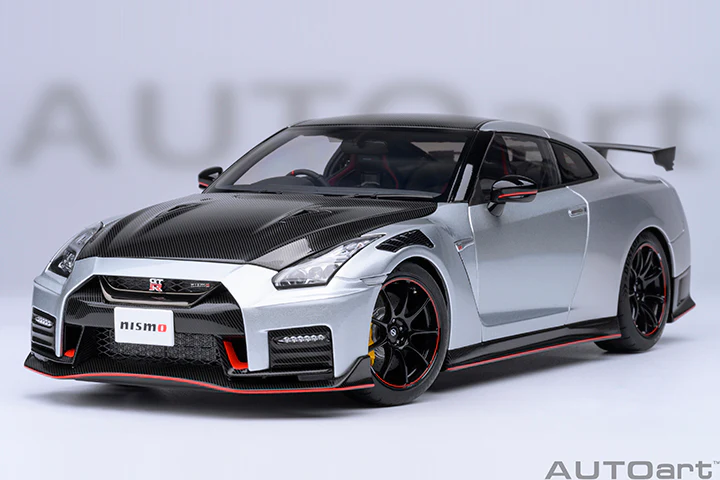 AUTOart 2022 Nissan Skyline GT-R (R35) Nismo Special Edition Ultimate Metal Silver 1:18 - Image 17