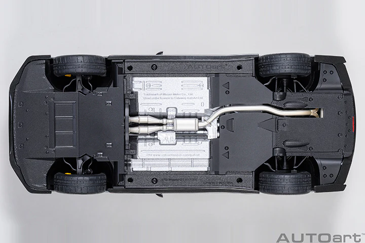 AUTOart 2022 Nissan Skyline GT-R (R35) Nismo Special Edition Ultimate Metal Silver 1:18 - Image 8