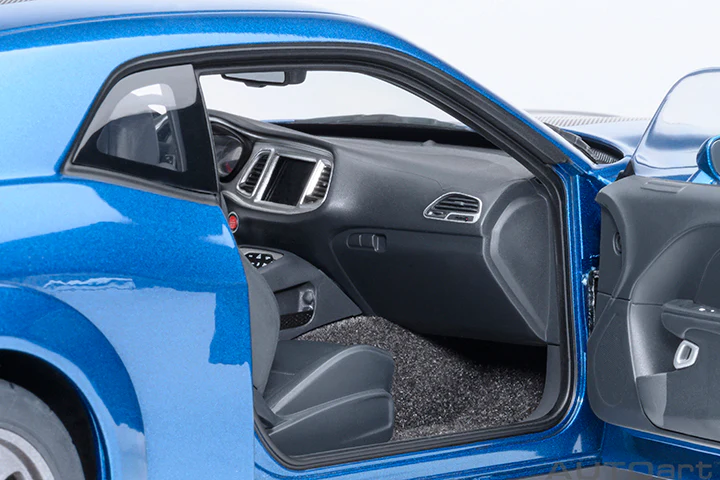 AUTOart 2023 Dodge Challenger SRT Super Stock Frostbite Blue 1:18 - Image 10