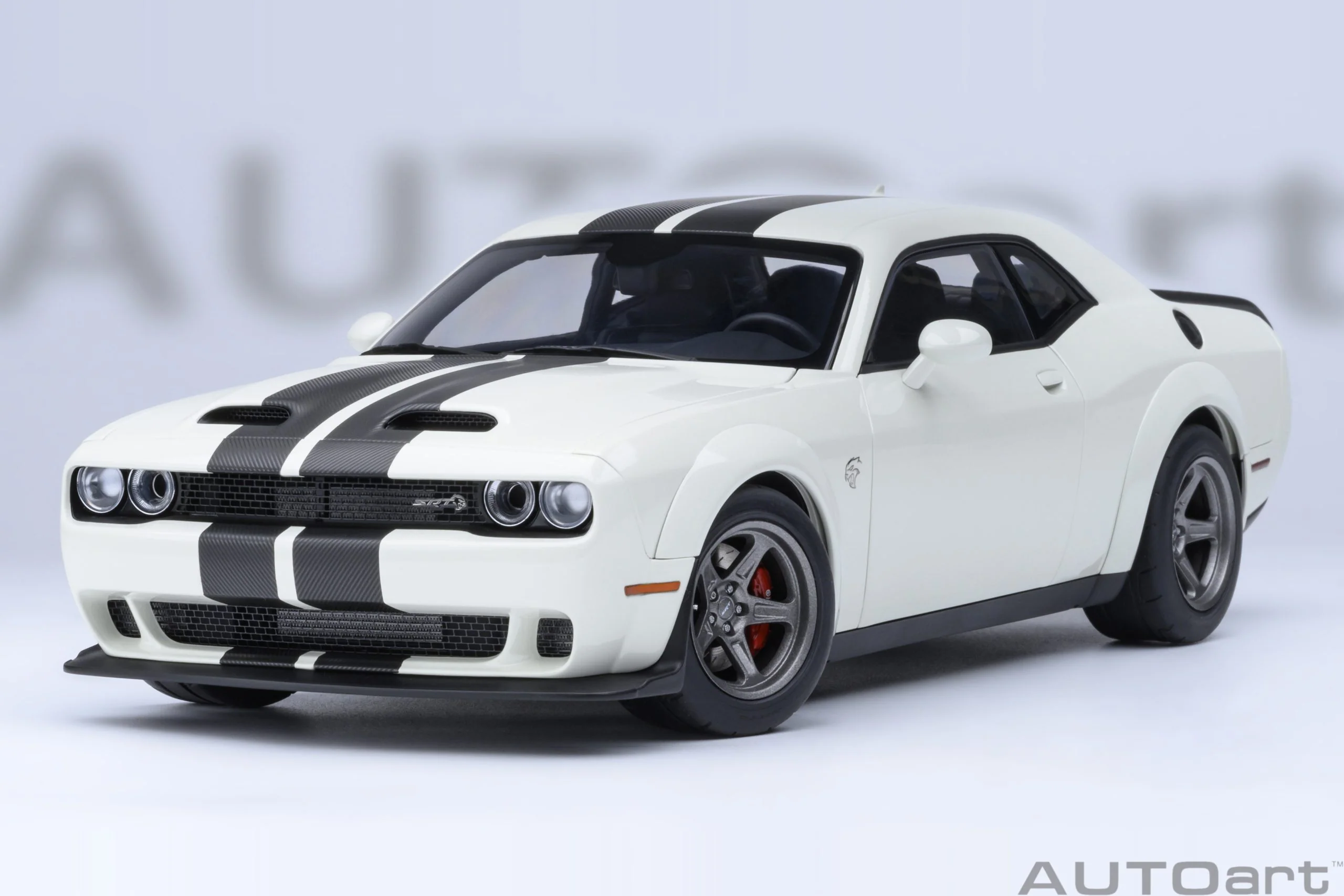 AUTOart 2023 Dodge Challenger SRT Super Stock Knuckle White 1:18 - Image 18