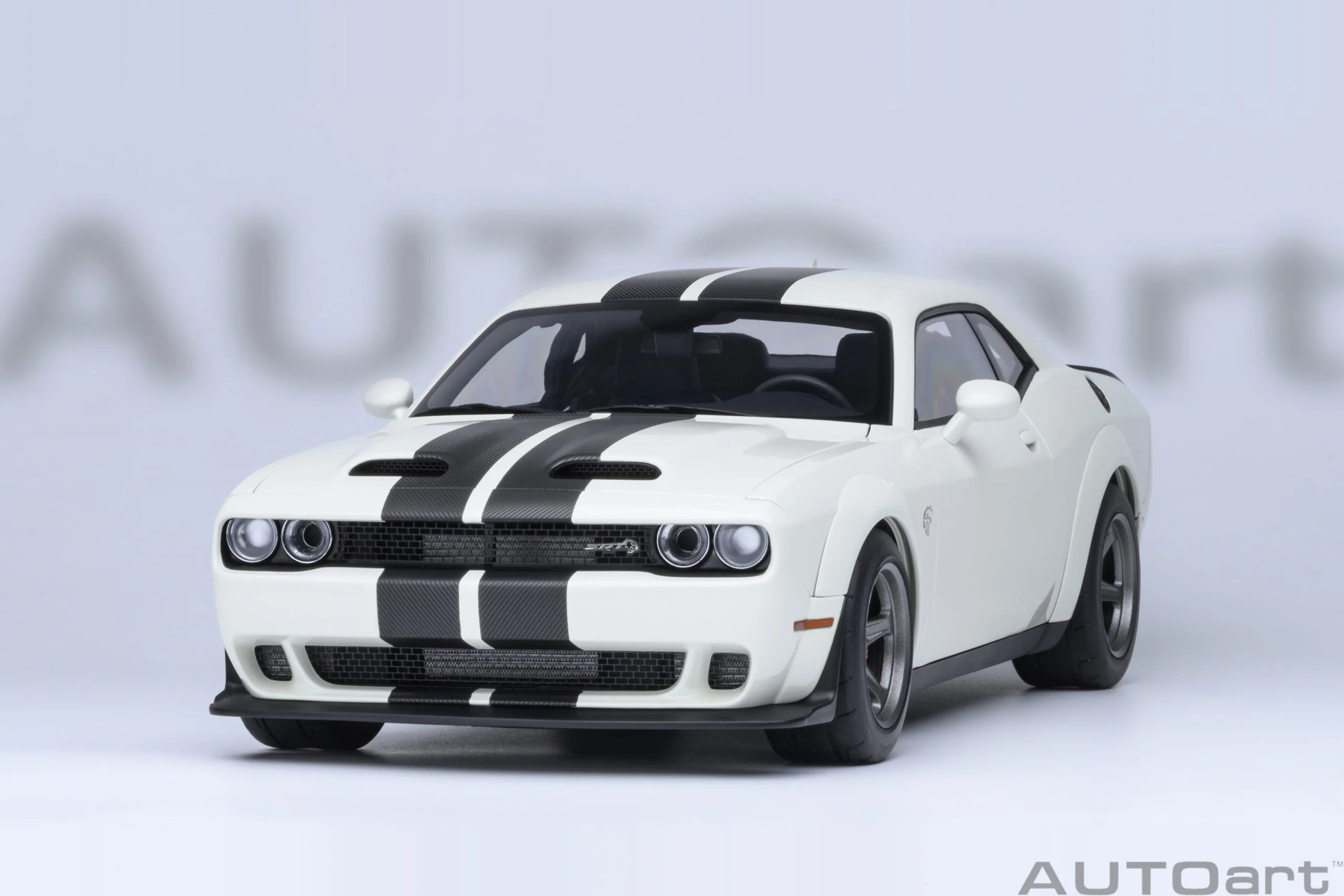 AUTOart 2023 Dodge Challenger SRT Super Stock Knuckle White 1:18 - Image 19