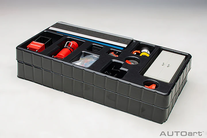 AUTOart - Accessories - Auto Garage Kit Set (Version 2) 1:18 - Image 12