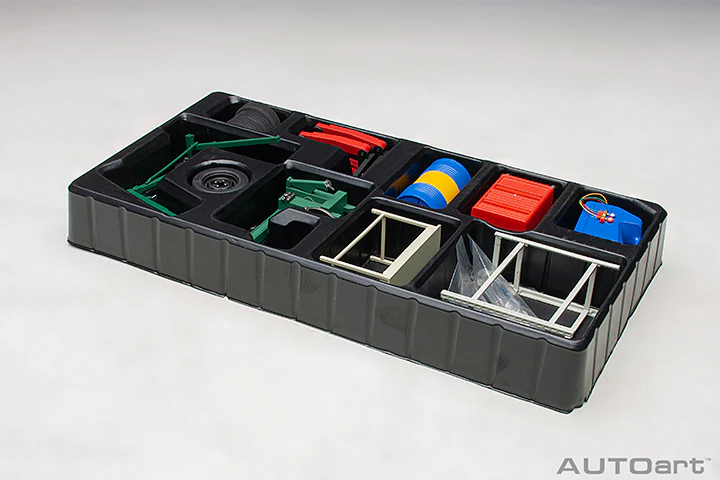 AUTOart - Accessories - Auto Garage Kit Set (Version 2) 1:18 - Image 14