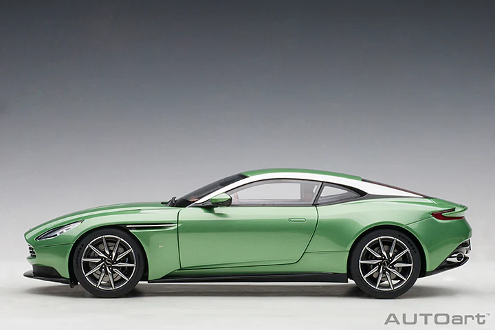 AUTOart Aston Martin DB11 Apple Tree Green Metallic 1:18 - Image 3