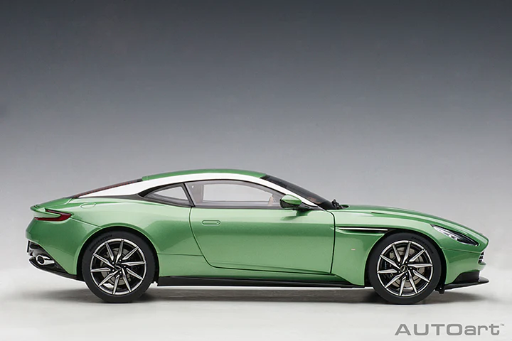 AUTOart Aston Martin DB11 Apple Tree Green Metallic 1:18 - Image 4